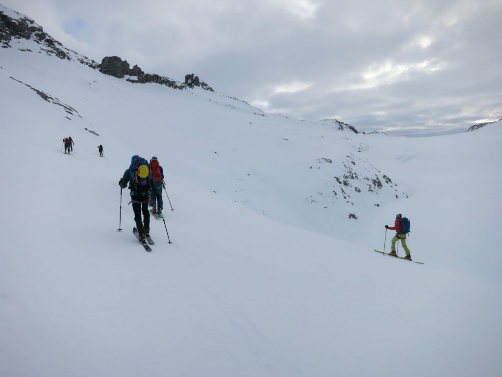 Alpinist Skidurchquerung Hochtirol @ Florian GrossrubatscherAlpinist Skidurchquerung Hochtirol @ Florian Grossrubatscher