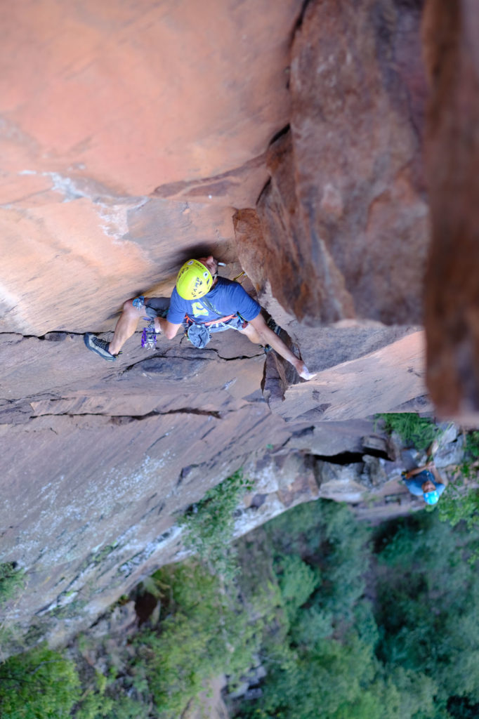 Walk the line © Michael Maili
