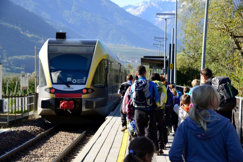 Familienwanderung mit dem Zug (c)Wolfgang Niederhofer