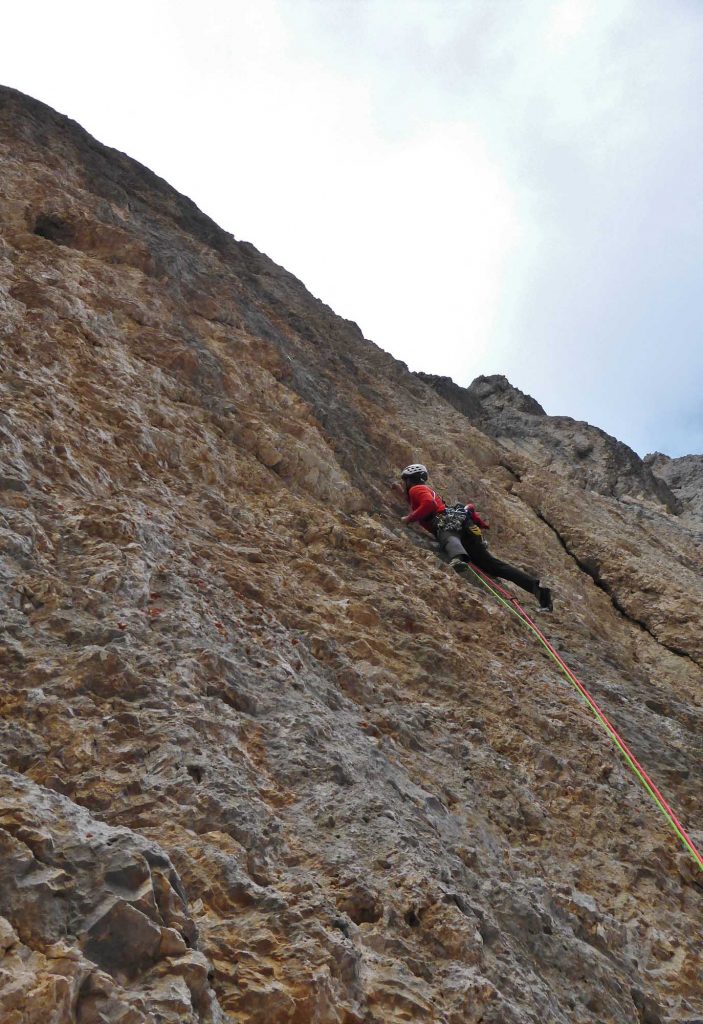 Ivo Rabanser in der ersten Seillänge der "Astapowo 1910"