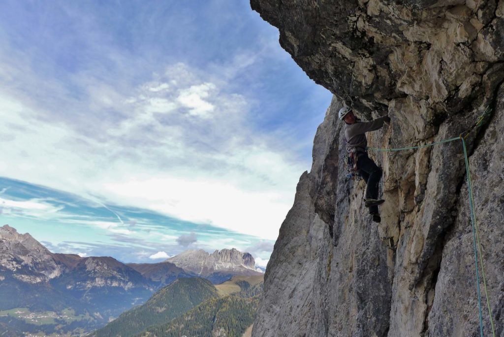 Ivo Rabanser an Dachriegel in der fünften Seillänge