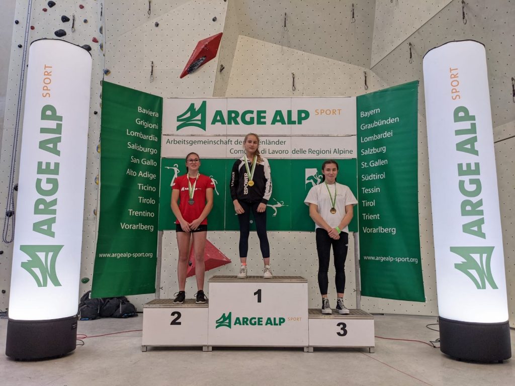 PodiumU16F@AlexandraLadurner