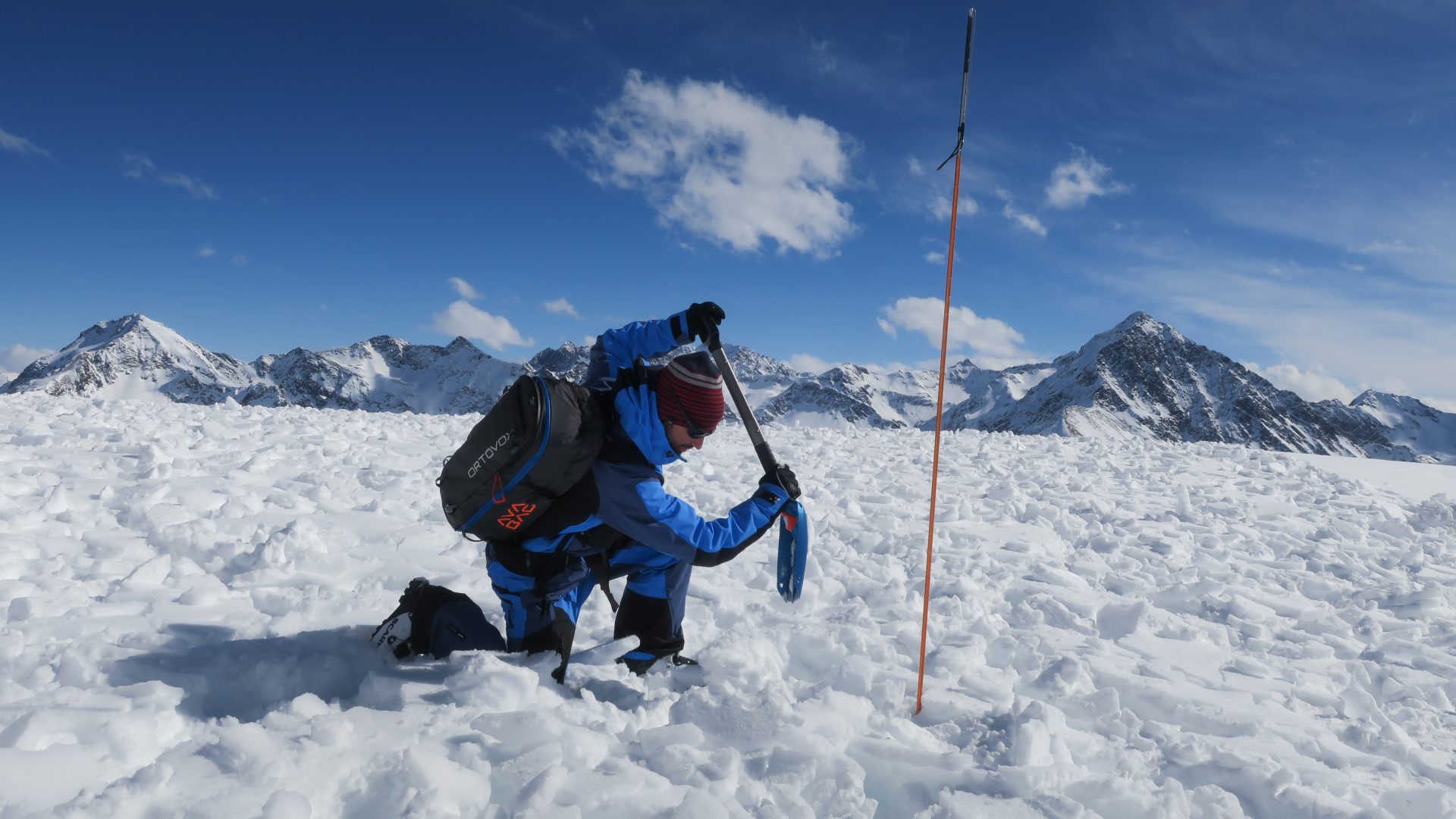 Bergsteigertipp: Richtig sondieren, effizient schaufeln
