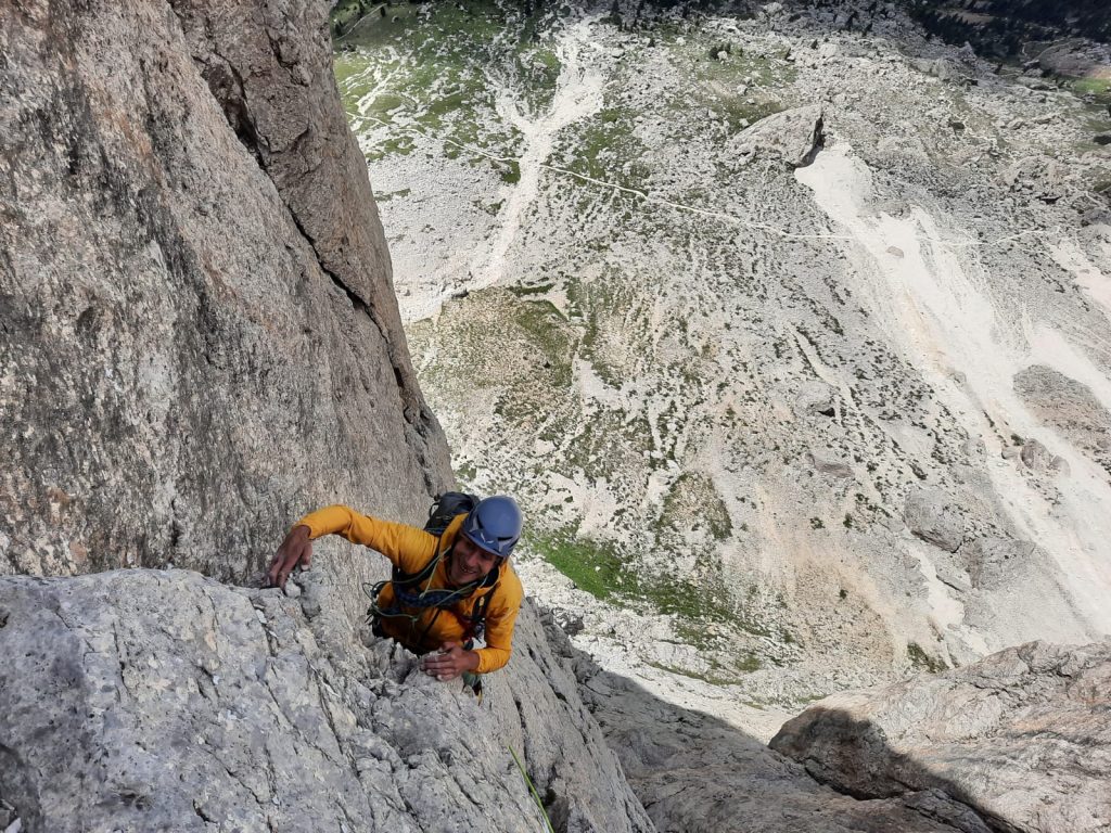 Männer die auf Wände starren © Phillipp Prünster, Martin Siebere und Simon Messner