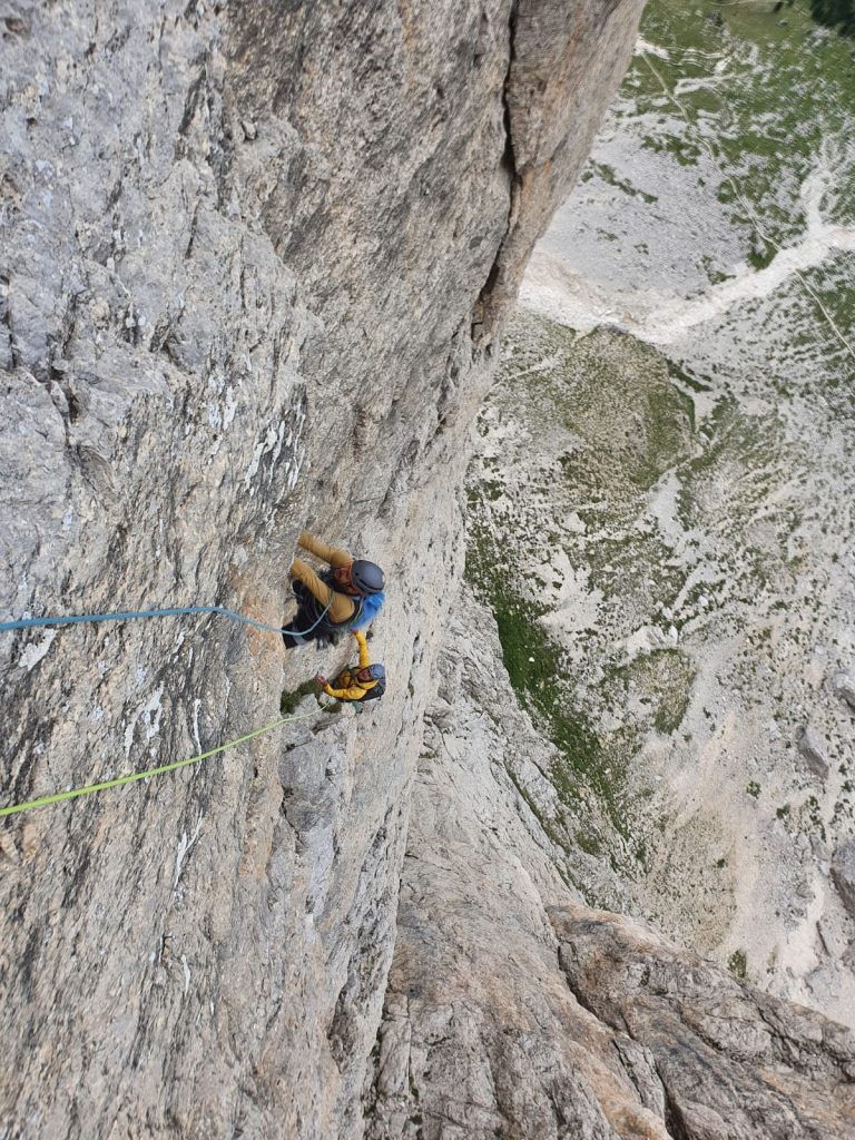 Männer die auf Wände starren © Phillipp Prünster, Martin Siebere und Simon Messner