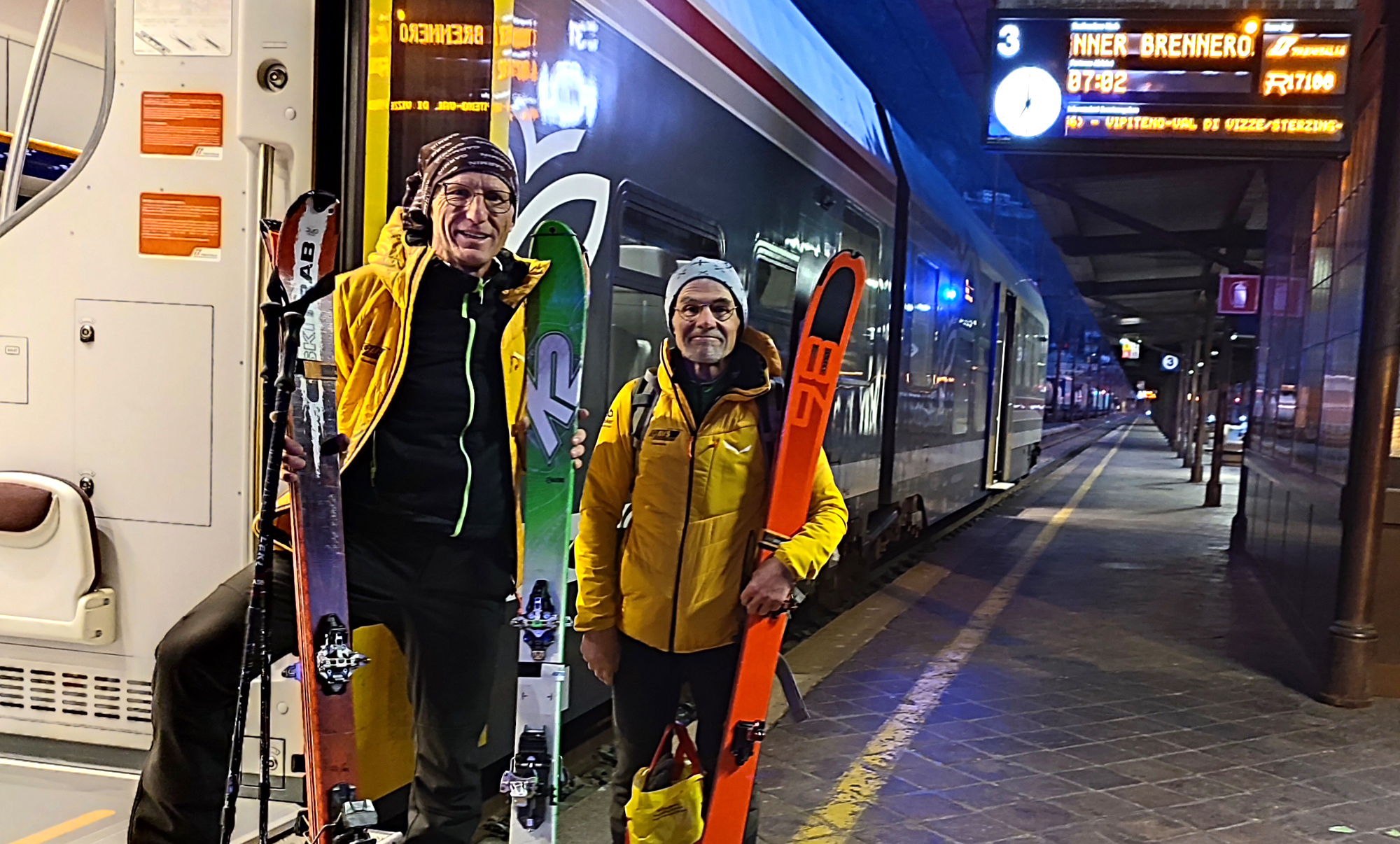 Dolomiten-Durchquerung mit Skiern, Bus und Bahn