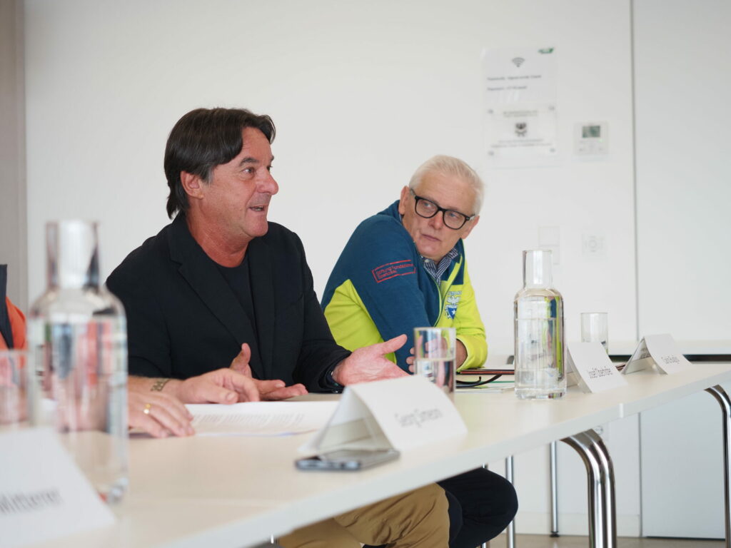 PK I Unsere Berge, einfach schön I (c) Miriam Federspiel I AVS