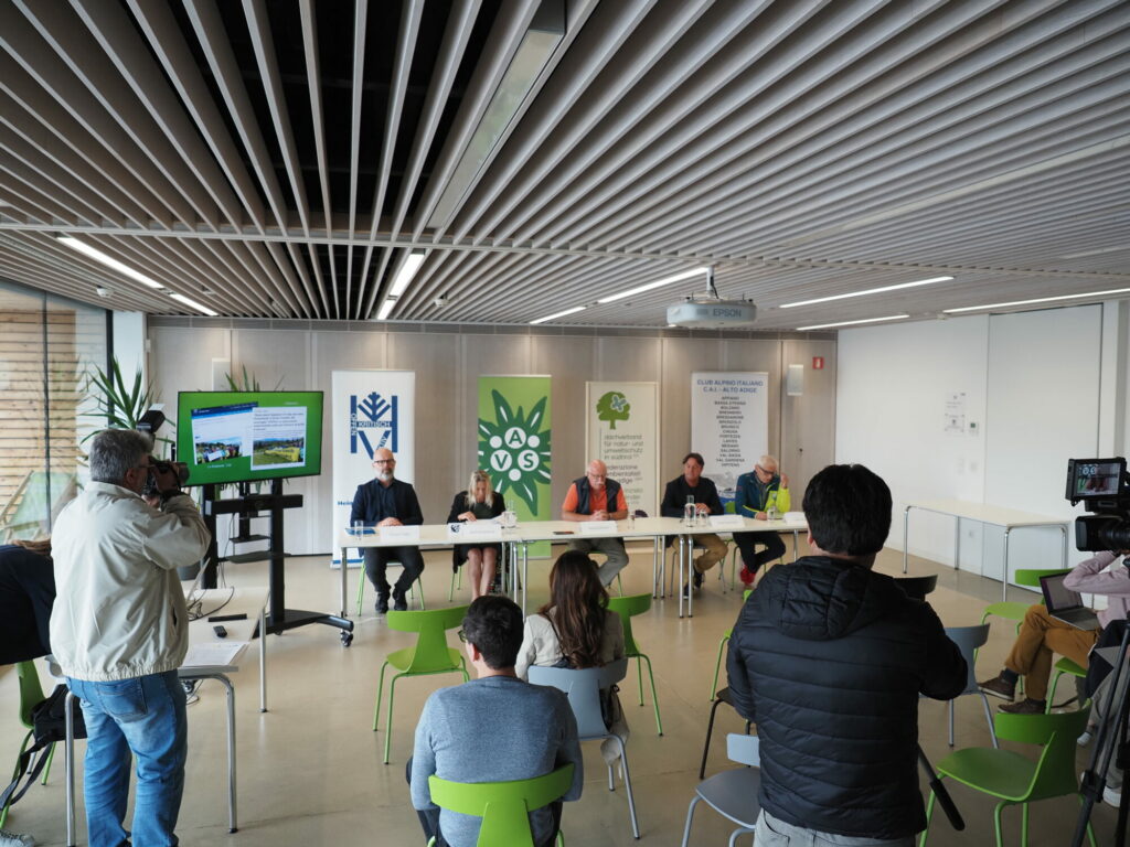 PK I Unsere Berge, einfach schön I (c) Miriam Federspiel I AVS