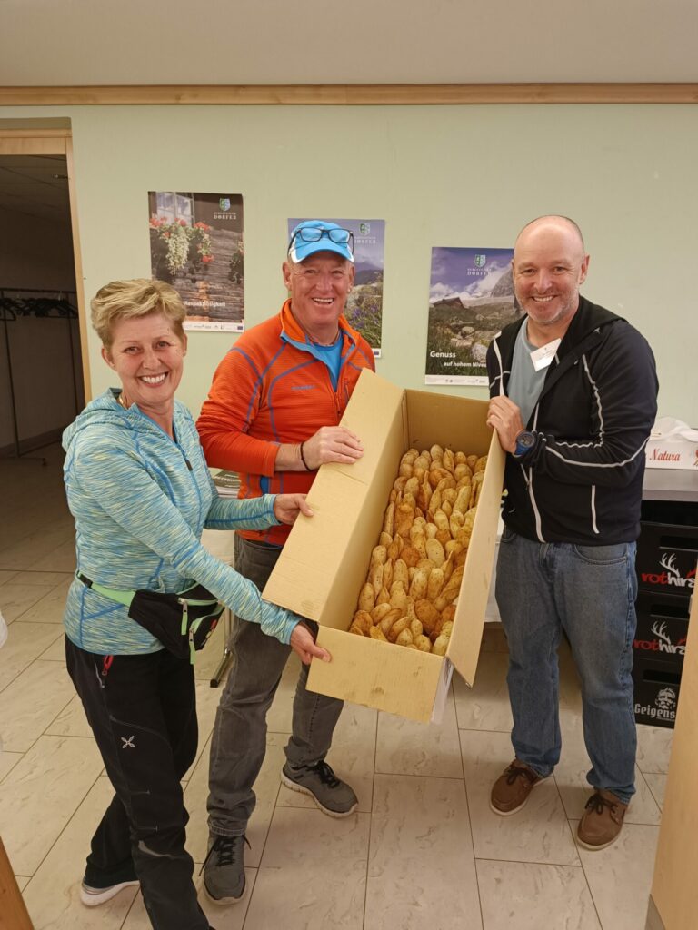 Kirchtagskrapfen Lungiarü I ©Anna Pichler I Bergsteigerdörfer