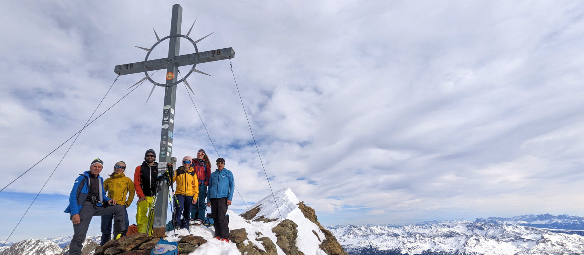Die Weiterbildungsregelung für alpine Führungskräfte