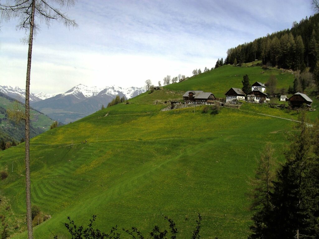 Höfewanderung Gadertal (c) Herbert Lautron alpenvereinaktiv
