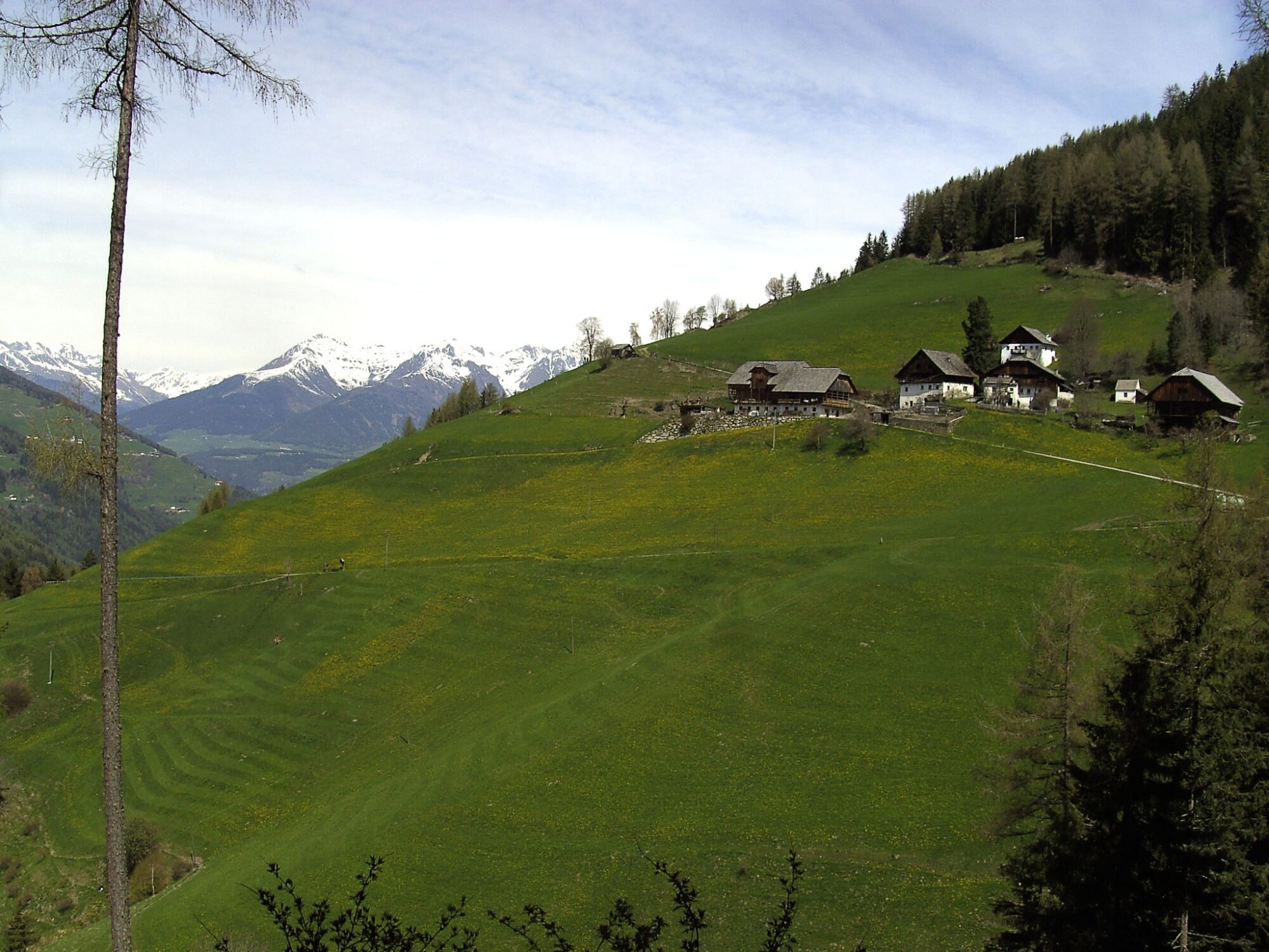 Von Hof zu Hof über dem Gadertal
