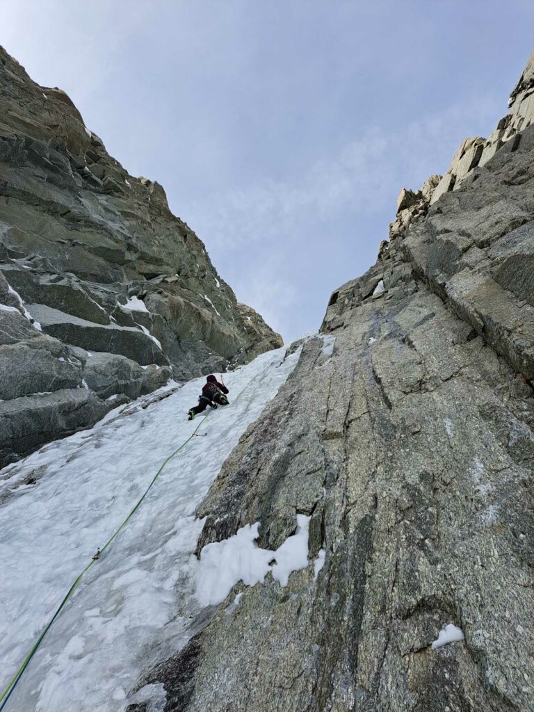 ALPINIST_Eiscouloirs_(c)_Mark_Oberlechne7