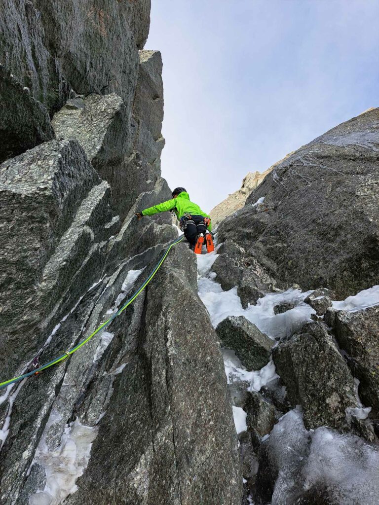 ALPINIST_Eiscouloirs_(c)_Mark_Oberlechne7