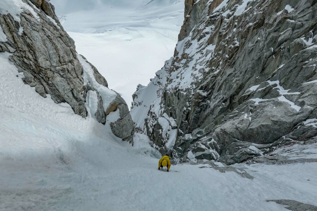 ALPINIST_Eiscouloirs_(c)_Mark_Oberlechne7