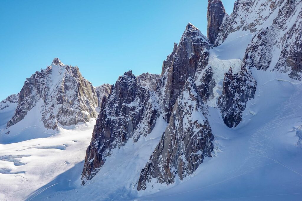 ALPINIST_Eiscouloirs_(c)_Mark_Oberlechne14