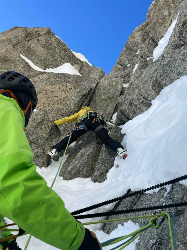 ALPINIST_Eiscouloirs_(c)_Mark_Oberlechne14