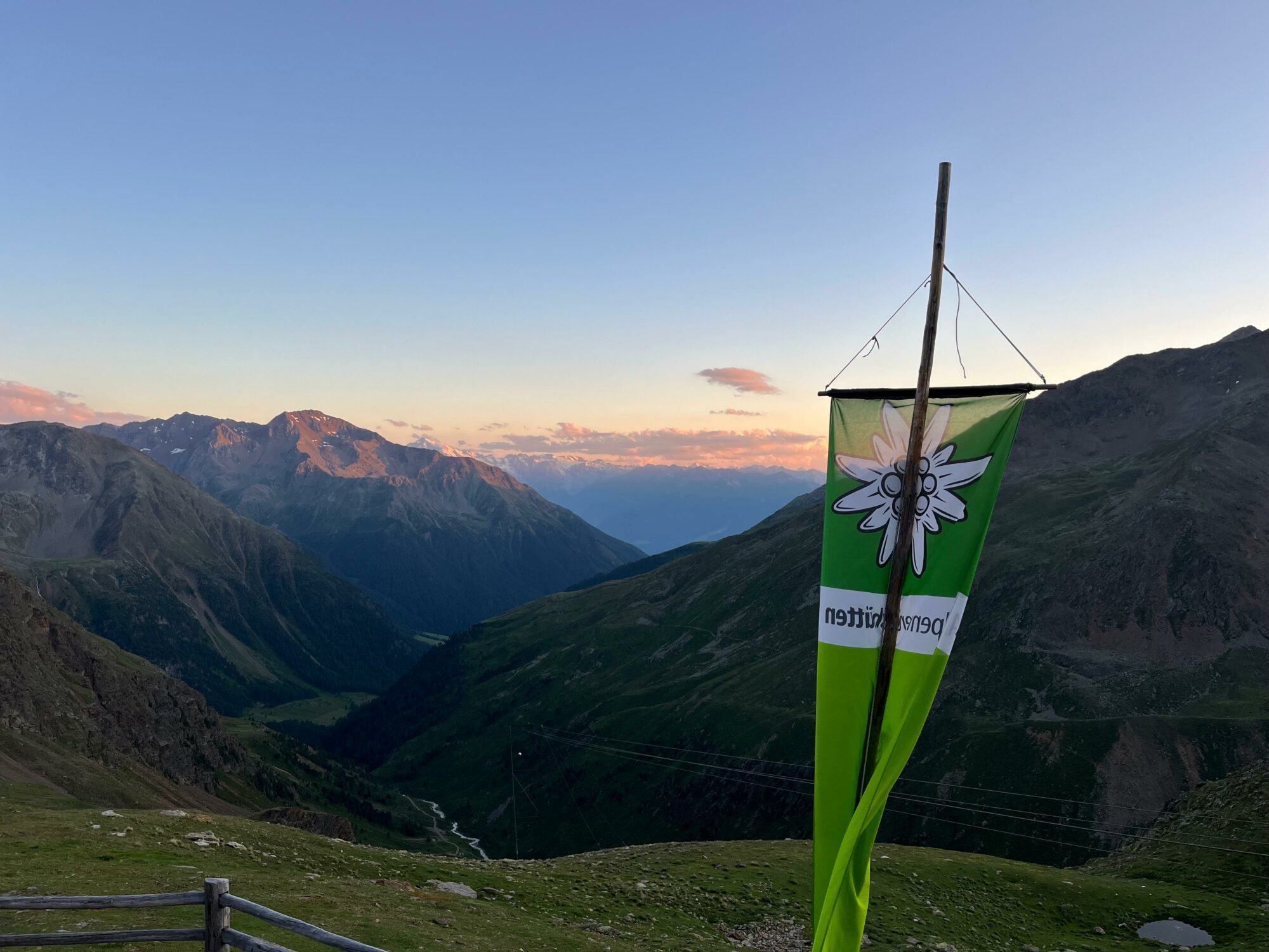 Überschreitung der Weißkugel: Hochtour mit öffentlichen Verkehrsmitteln