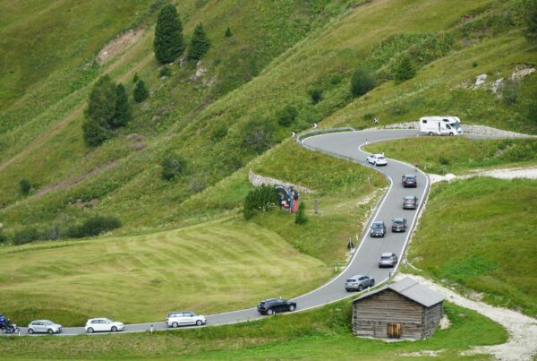 Verkehr am Grödnerjoch I(c)MiriamFederspiel_AVS